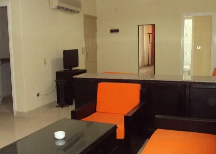 Apartmanhotel Elysees Gurdaka