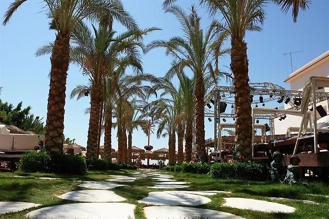 Elysees Apartmanhotel 4*
