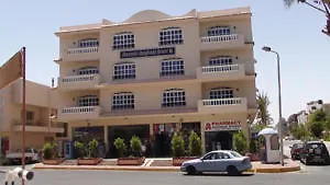Elysees Apartmanhotel Gurdaka