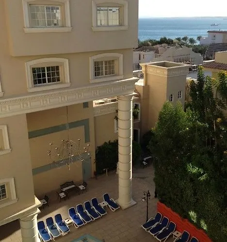 Elysees Apartmanhotel