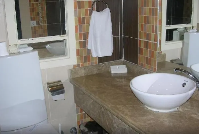 Elysees Apartmanhotel Gurdaka