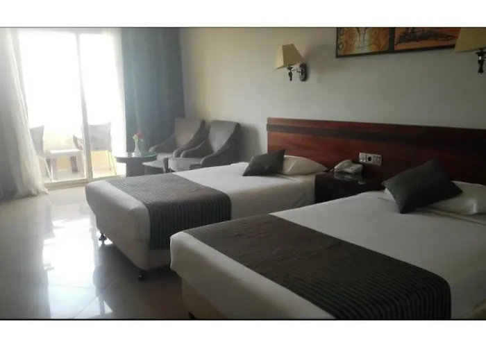 Apartmanhotel Elysees Gurdaka